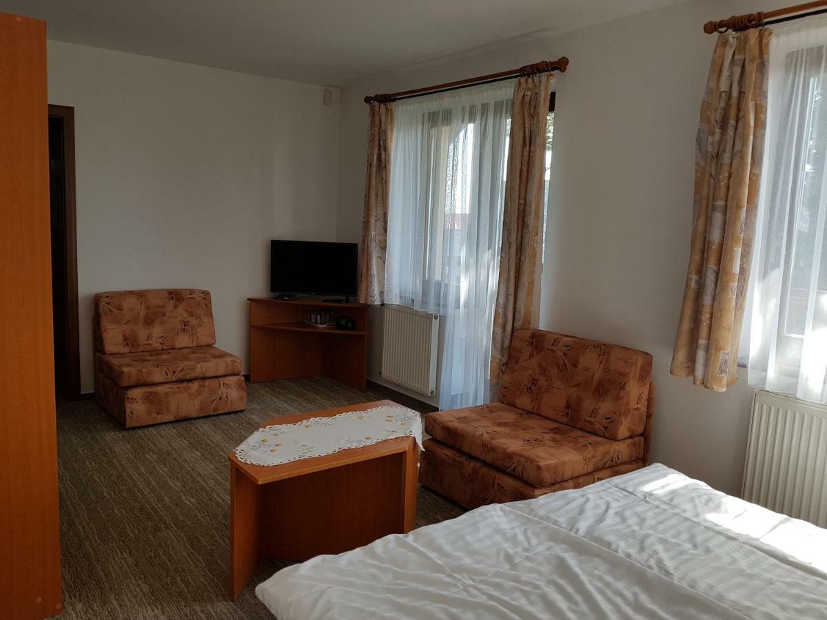 Guest House Boba Štrba Εξωτερικό φωτογραφία